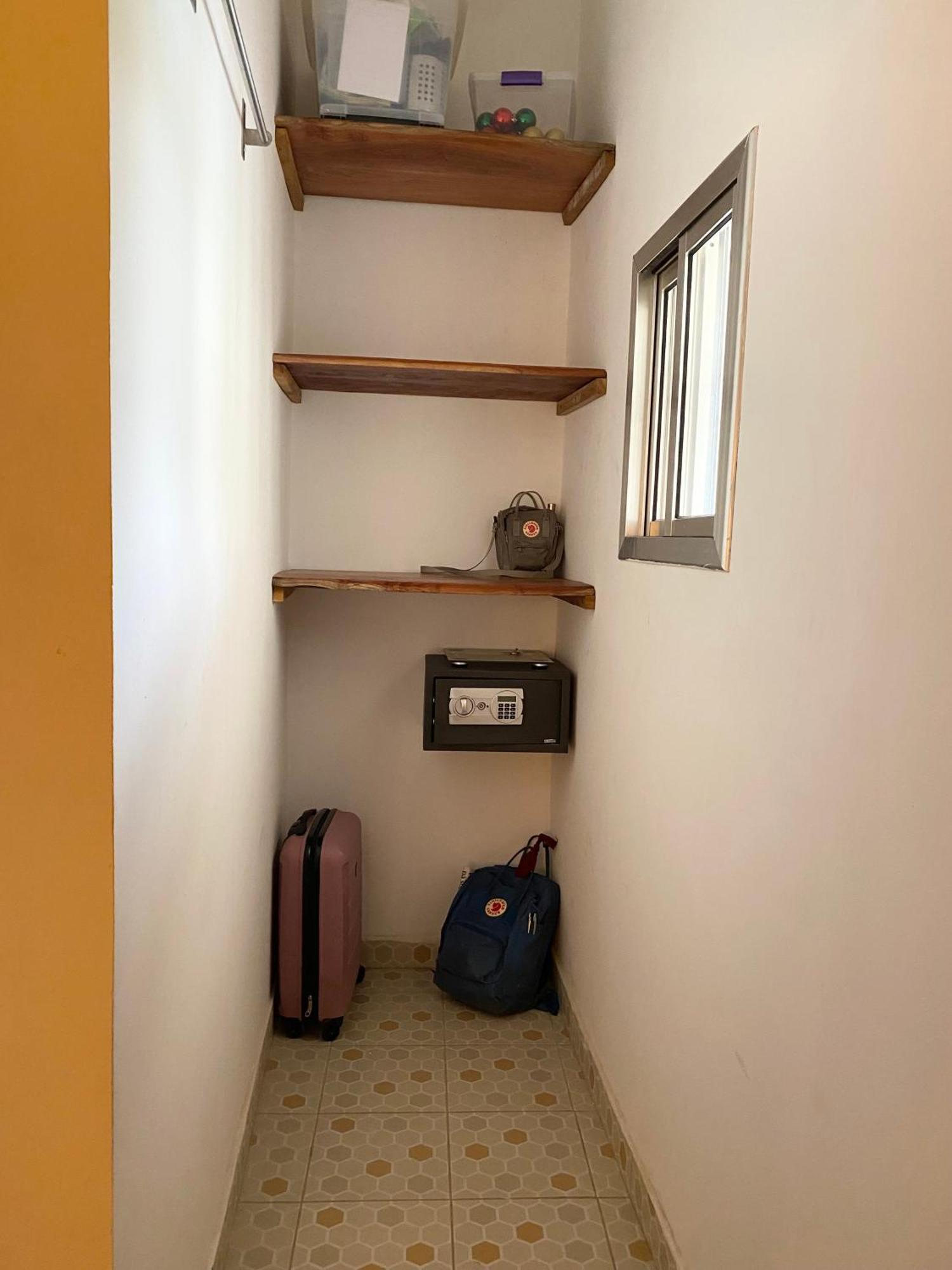 Hotel Dabo House Brufut Zewnętrze zdjęcie